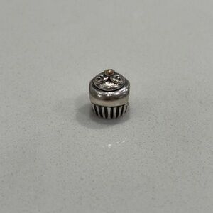 Pandora cupcake sterling silver w/ 14K gold (retired)
